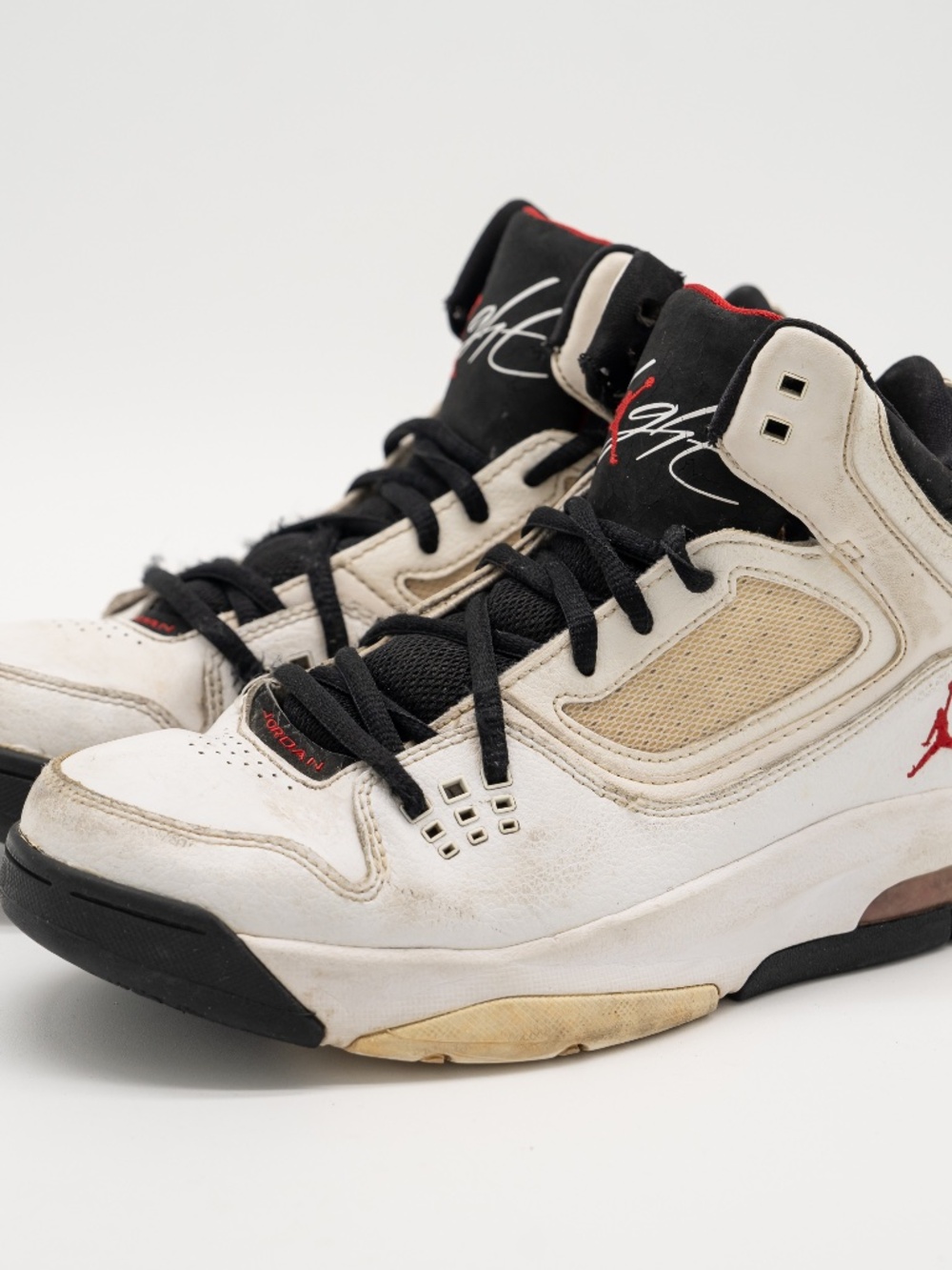 size 5.5Y Air Jordan Flight 23 Basketball sneakers white black 512235-101